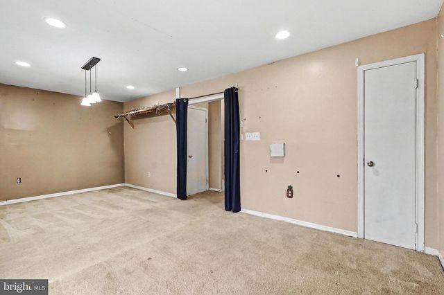 1214 FOX RUN PL, Woodbridge, VA 22191