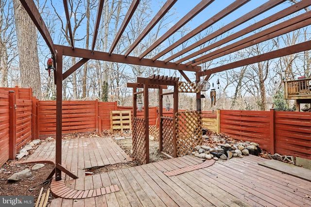 1214 FOX RUN PL, Woodbridge, VA 22191