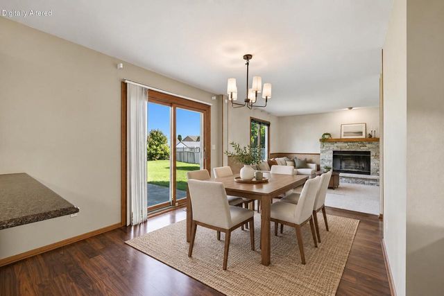 10360 S Mockingbird LANE, Oak Creek, WI 53154
