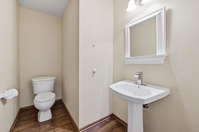 10360 S Mockingbird LANE, Oak Creek, WI 53154
