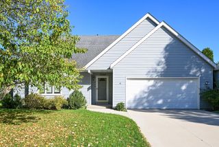 10360 S Mockingbird LANE, Oak Creek, WI 53154