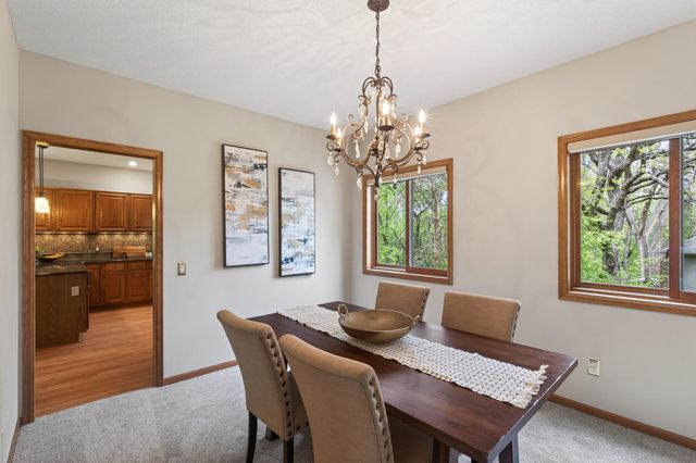 14924 Oak Ridge Court W, Burnsville, MN 55306