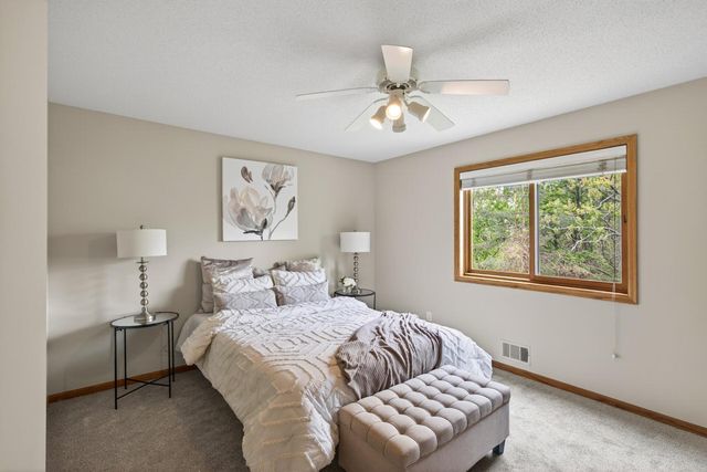 14924 Oak Ridge Court W, Burnsville, MN 55306
