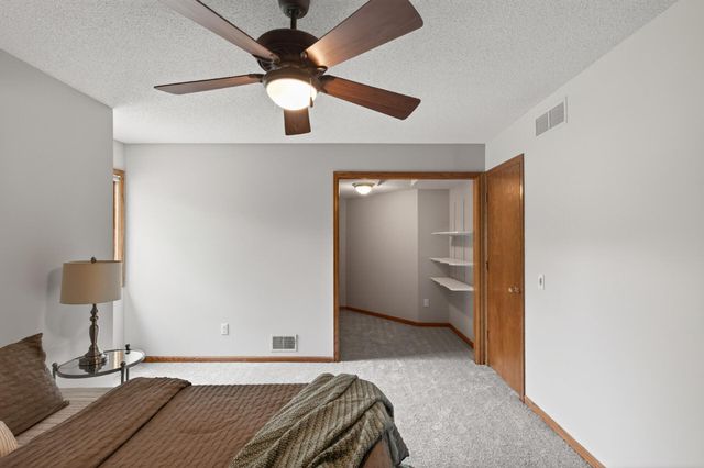 14924 Oak Ridge Court W, Burnsville, MN 55306