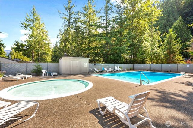 1 Lake Louise Drive #23, Bellingham, WA 98229