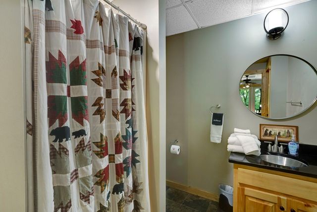 795 Kells Ridge, Ellijay, GA 30540