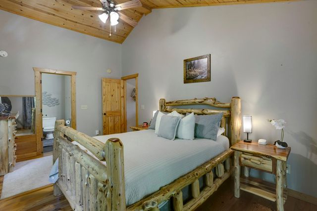 795 Kells Ridge, Ellijay, GA 30540