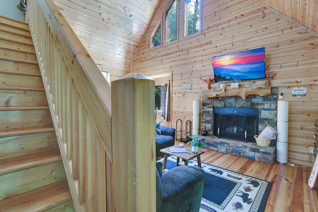 795 Kells Ridge, Ellijay, GA 30540