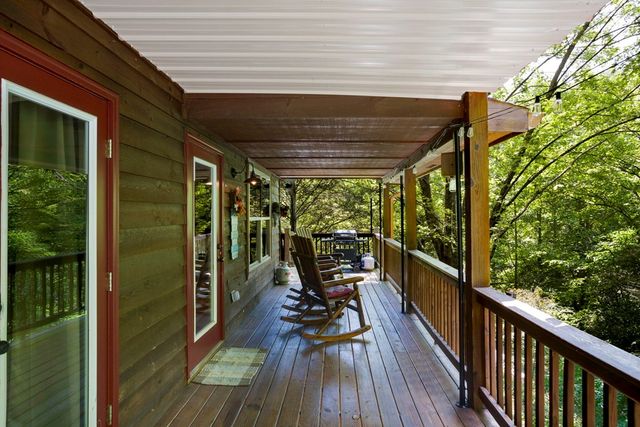 795 Kells Ridge, Ellijay, GA 30540