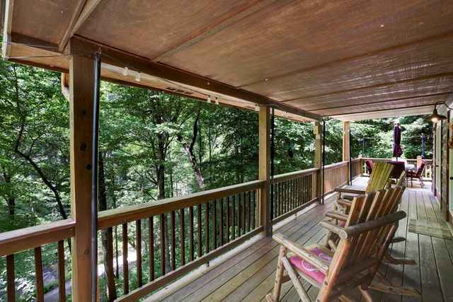 795 Kells Ridge, Ellijay, GA 30540