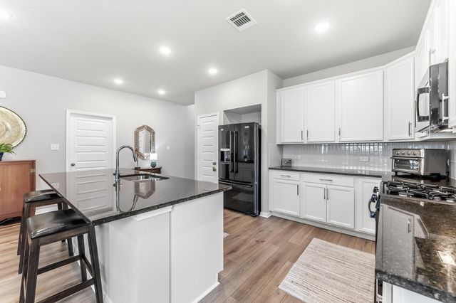 3701 Sage Lane, Huntsville, TX 77340