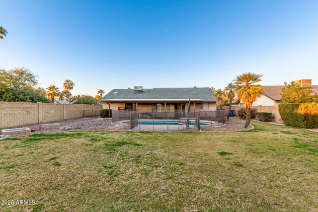 1729 W BROOKS Street, Chandler, AZ 85224