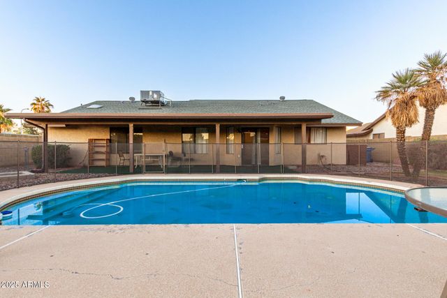 1729 W BROOKS Street, Chandler, AZ 85224