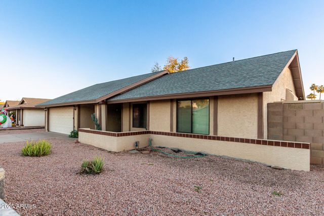 1729 W BROOKS Street, Chandler, AZ 85224