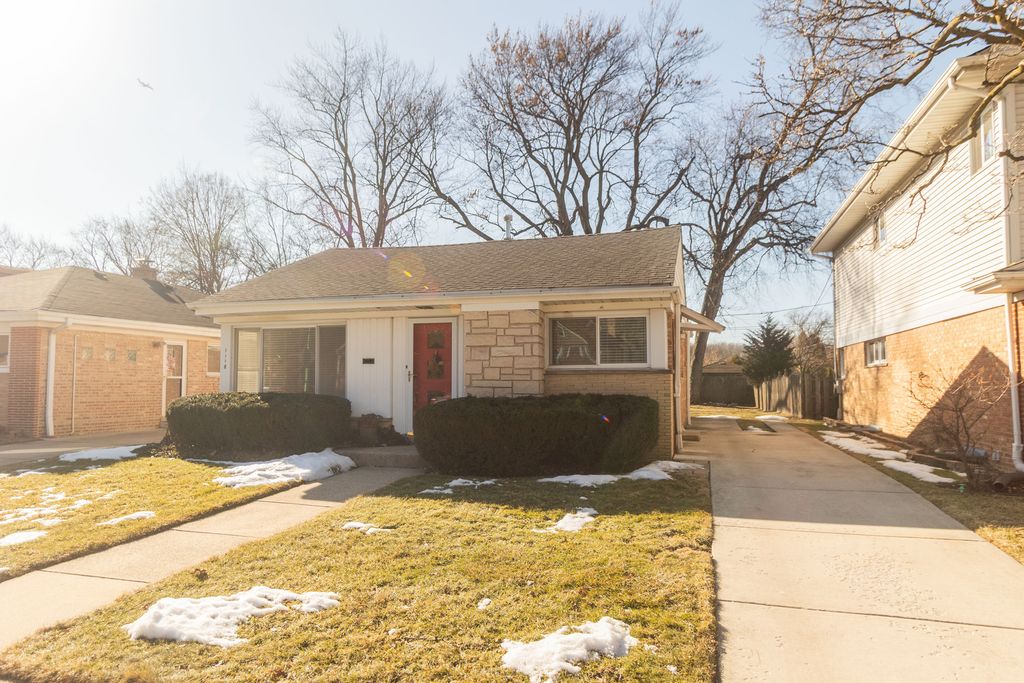 7118 N Merrimac Avenue, Chicago, IL 60646