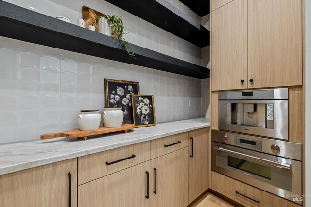 1851 W Winter Camp Ct, Boise, ID 83703