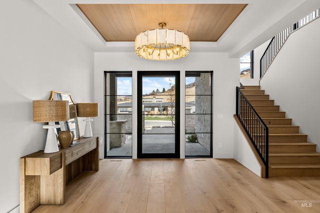 1851 W Winter Camp Ct, Boise, ID 83703