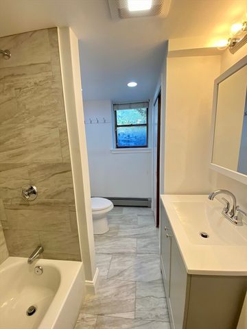 39 Loomis Street 1, Cambridge, MA 02138