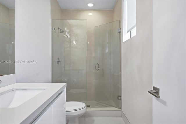 7525 NW 103rd Pl, Doral, FL 33178