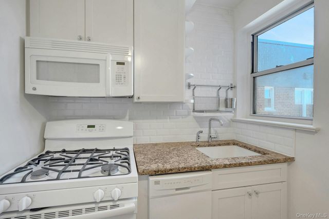 640 W 231st Street 7E, Bronx, NY 10463