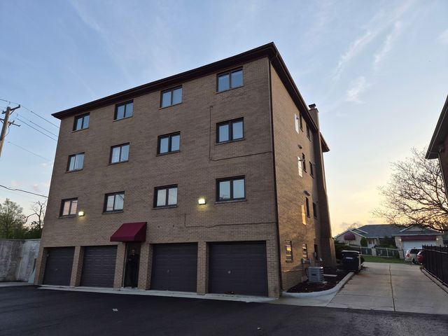 14655 Lamon Avenue 3S, Midlothian, IL 60445