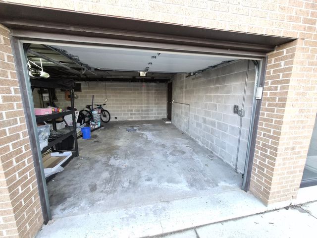 14655 Lamon Avenue 3S, Midlothian, IL 60445