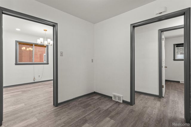 9058 Winston, Redford Charter Township, MI 48239