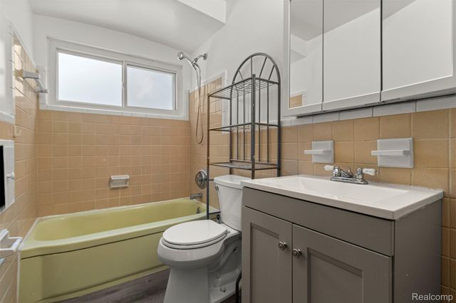 9058 Winston, Redford Charter Township, MI 48239