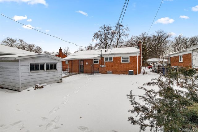 9058 Winston, Redford Charter Township, MI 48239