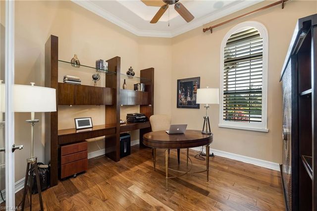 6530 Carema LN, Naples, FL 34113