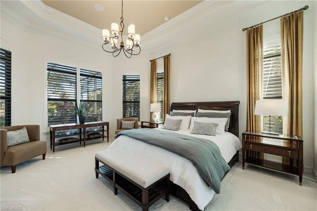 6530 Carema LN, Naples, FL 34113