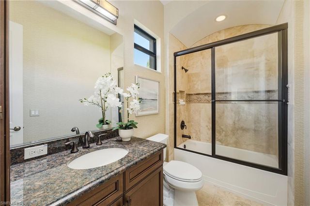 6530 Carema LN, Naples, FL 34113