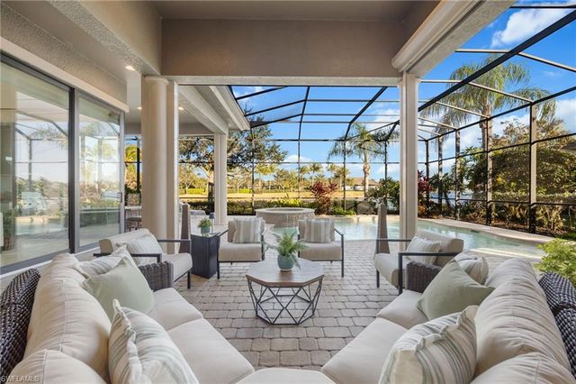 6530 Carema LN, Naples, FL 34113