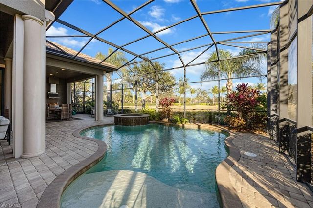 6530 Carema LN, Naples, FL 34113