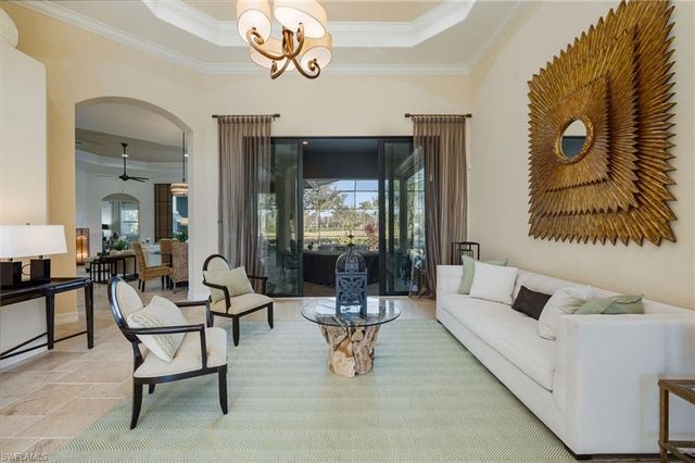 6530 Carema LN, Naples, FL 34113