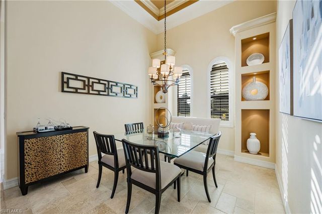 6530 Carema LN, Naples, FL 34113