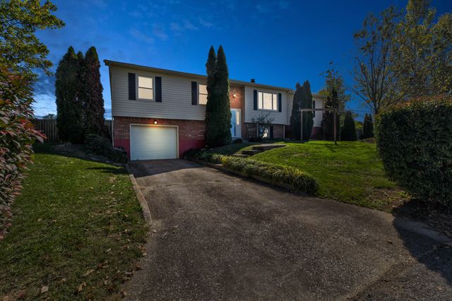 556 Lakeview Circle, Mt Sterling, KY 40353