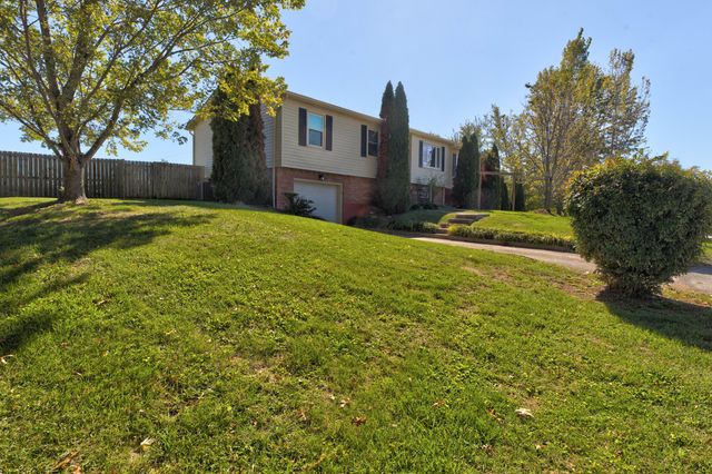 556 Lakeview Circle, Mt Sterling, KY 40353