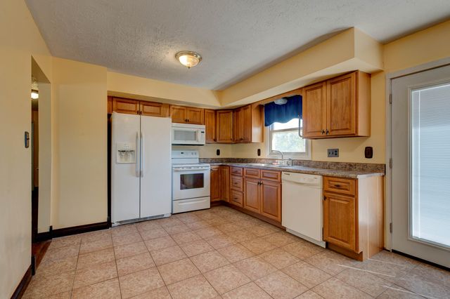 556 Lakeview Circle, Mt Sterling, KY 40353