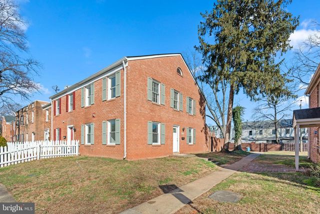 9715 PICKETT LN, Manassas, VA 20110