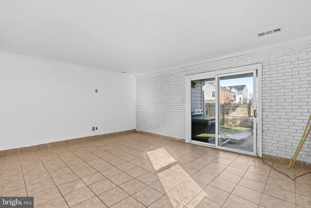 9715 PICKETT LN, Manassas, VA 20110