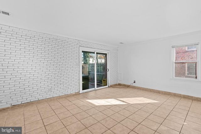 9715 PICKETT LN, Manassas, VA 20110