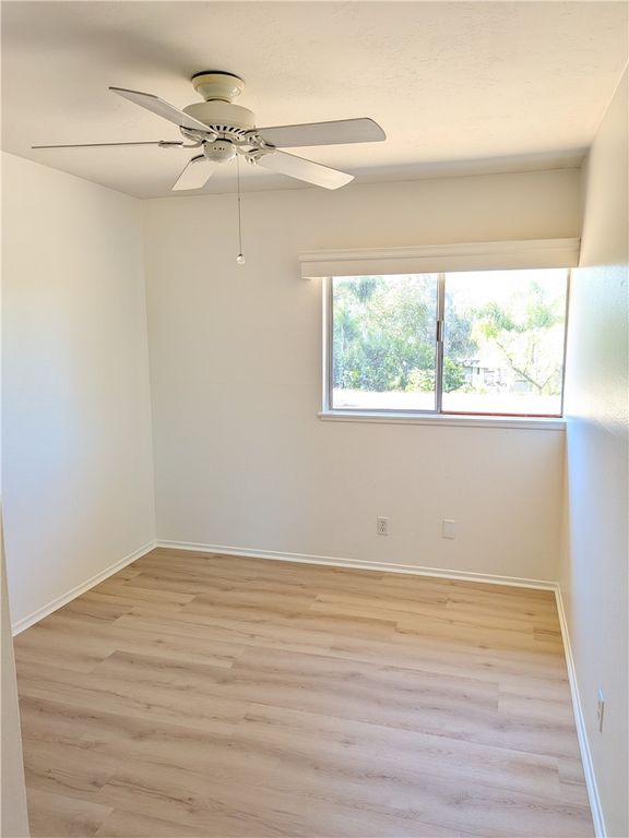 Image 12 of property listing at 22974 Via Nuez 14, Mission Viejo, CA 92691