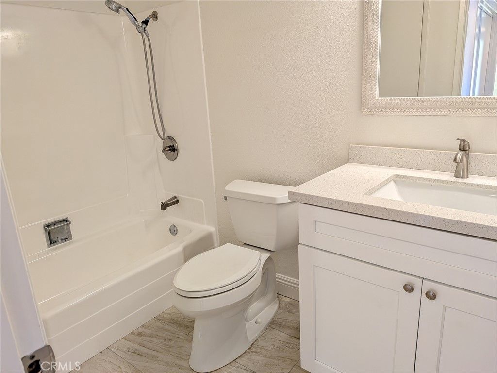 Image 14 of property listing at 22974 Via Nuez 14, Mission Viejo, CA 92691