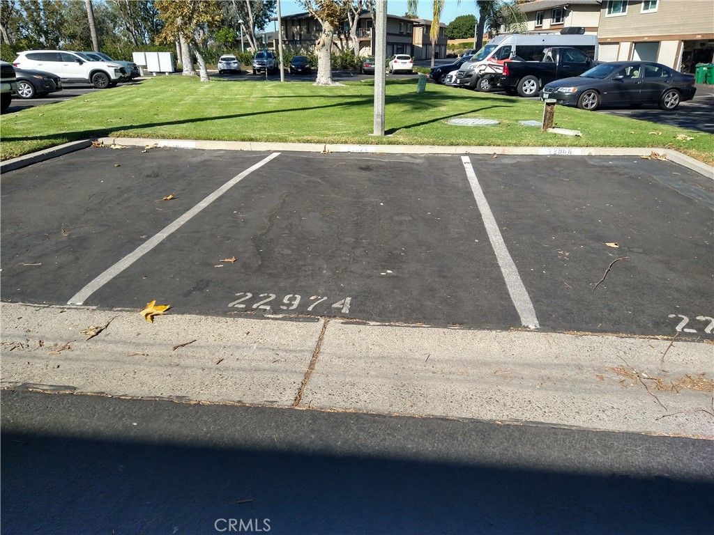 Image 25 of property listing at 22974 Via Nuez 14, Mission Viejo, CA 92691