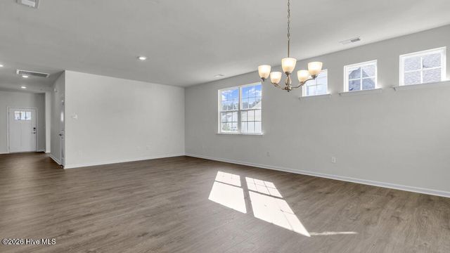 808 Fernwind Circle, Aberdeen, NC 28315