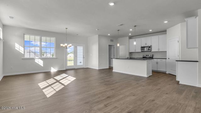 808 Fernwind Circle, Aberdeen, NC 28315