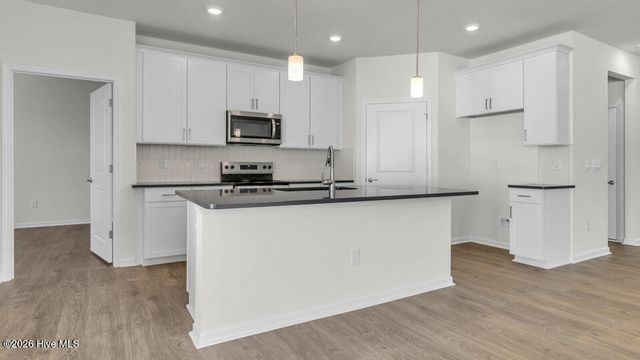 808 Fernwind Circle, Aberdeen, NC 28315