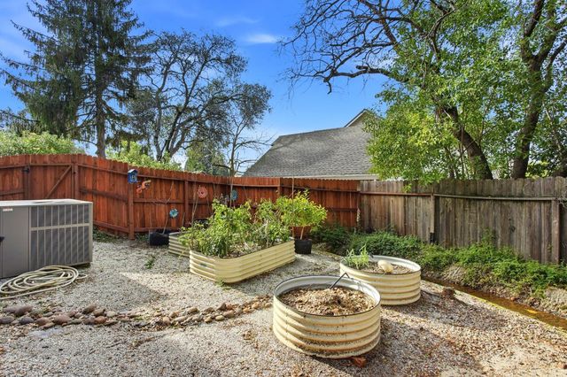 12411 Homestead Way, Auburn, CA 95603