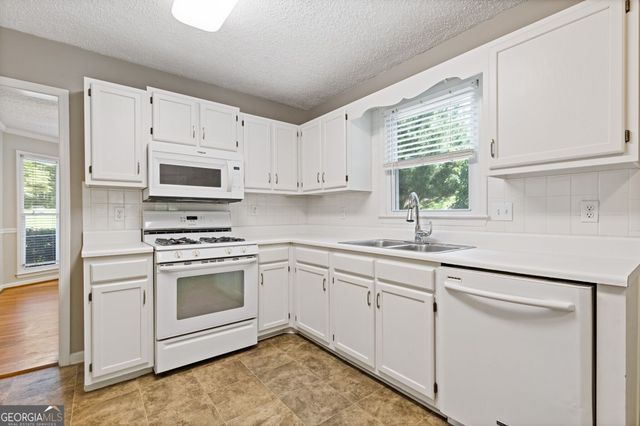 81 Shefield Place, Douglasville, GA 30134